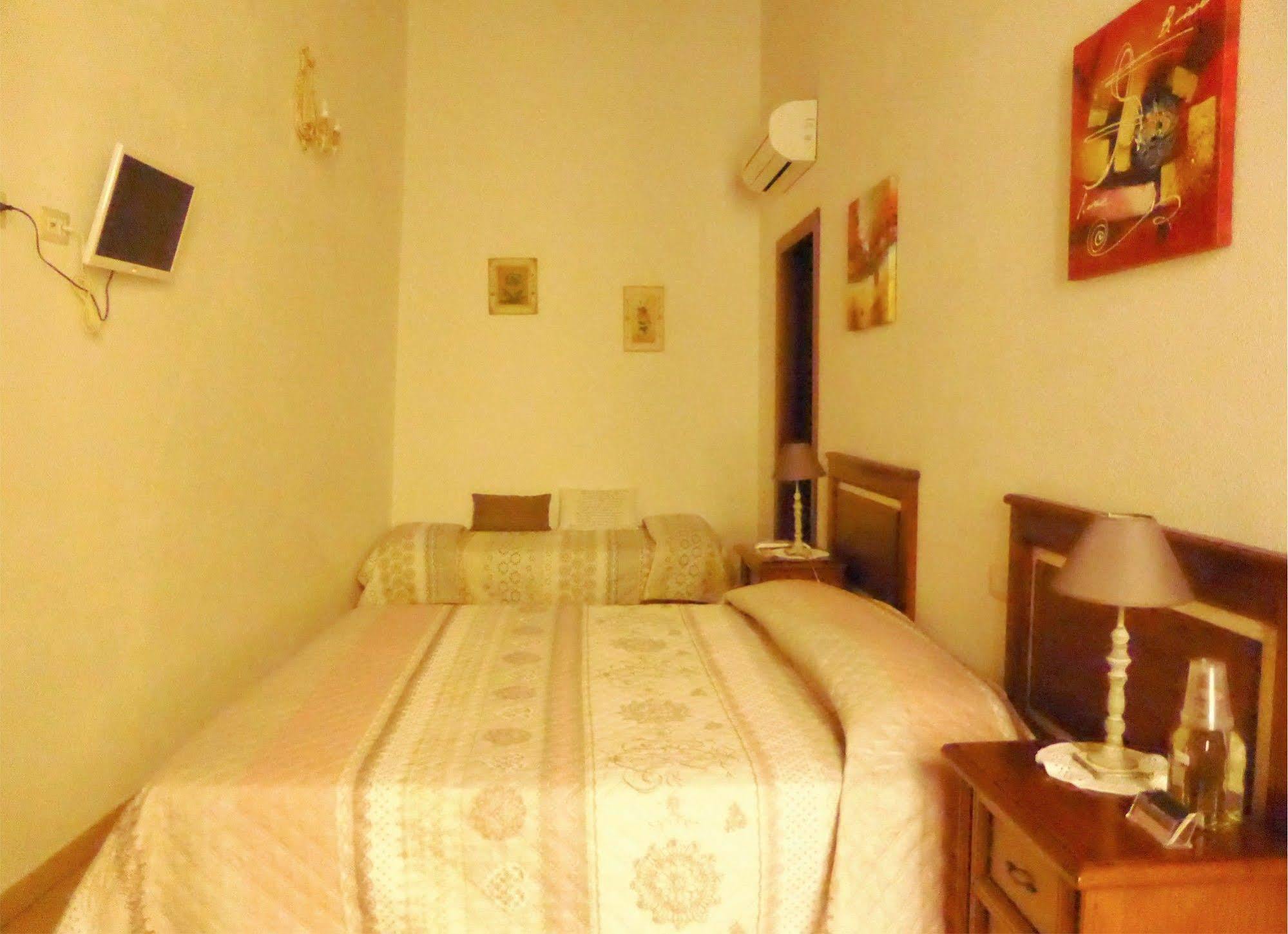 Caralis Holiday Cagliari Exterior foto